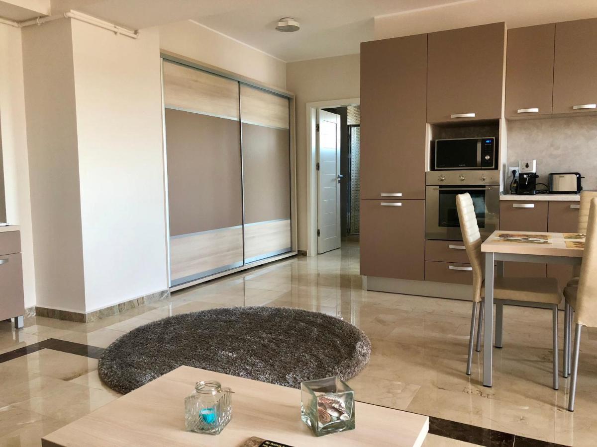 Sophia 3 Luxury Apartments مامايا المظهر الخارجي الصورة